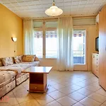 Germering - - Hostaid Apartment